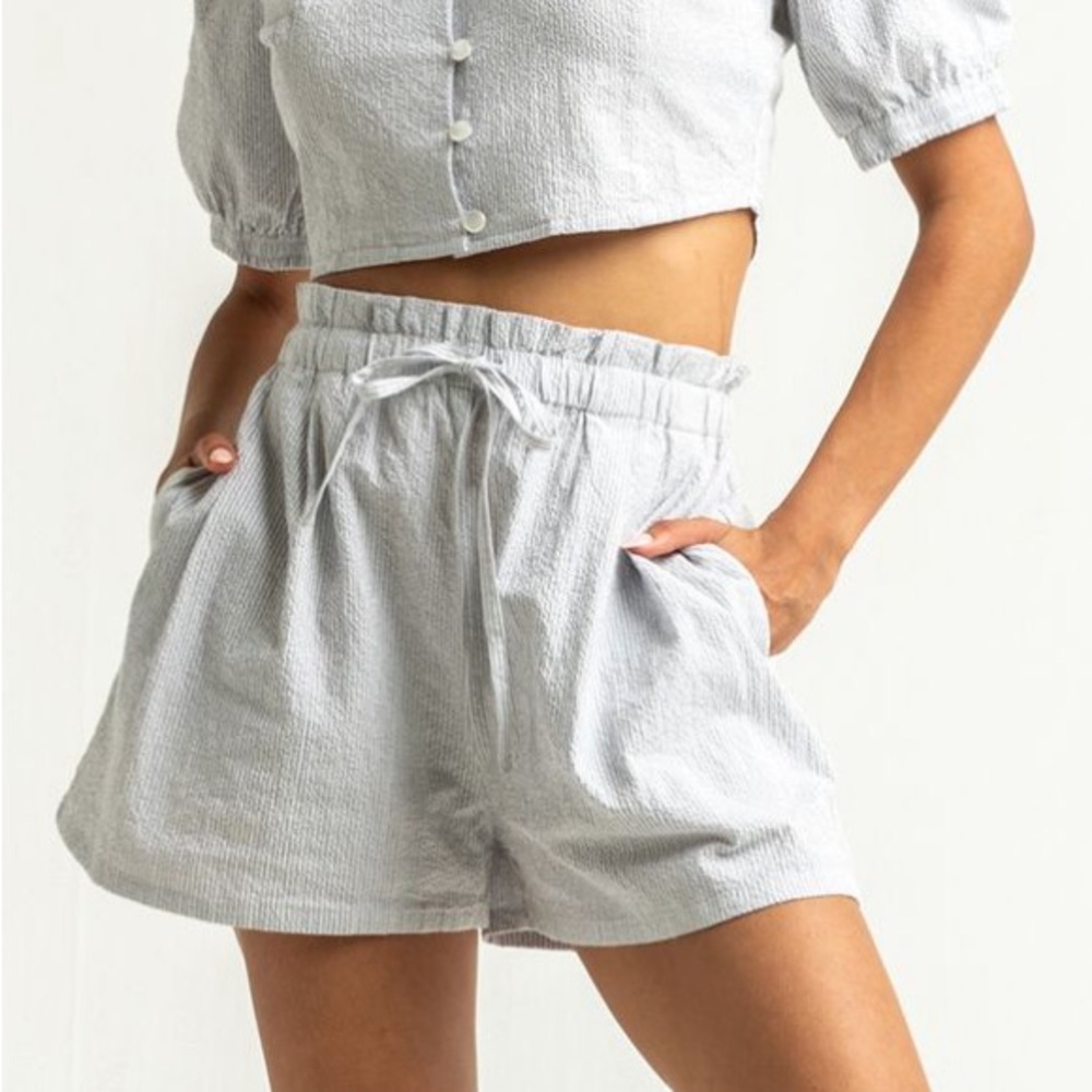 Obey Rooftop High Waist Drawstring/Elastic Shorts Xs